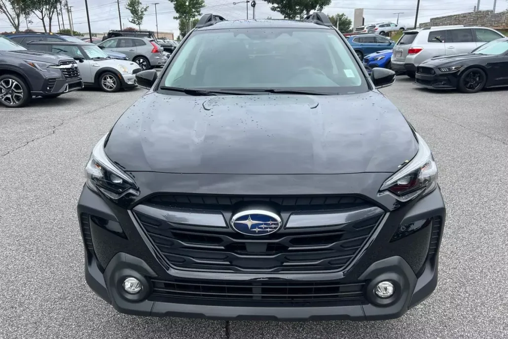 2025 Subaru Outback Premium photo 1
