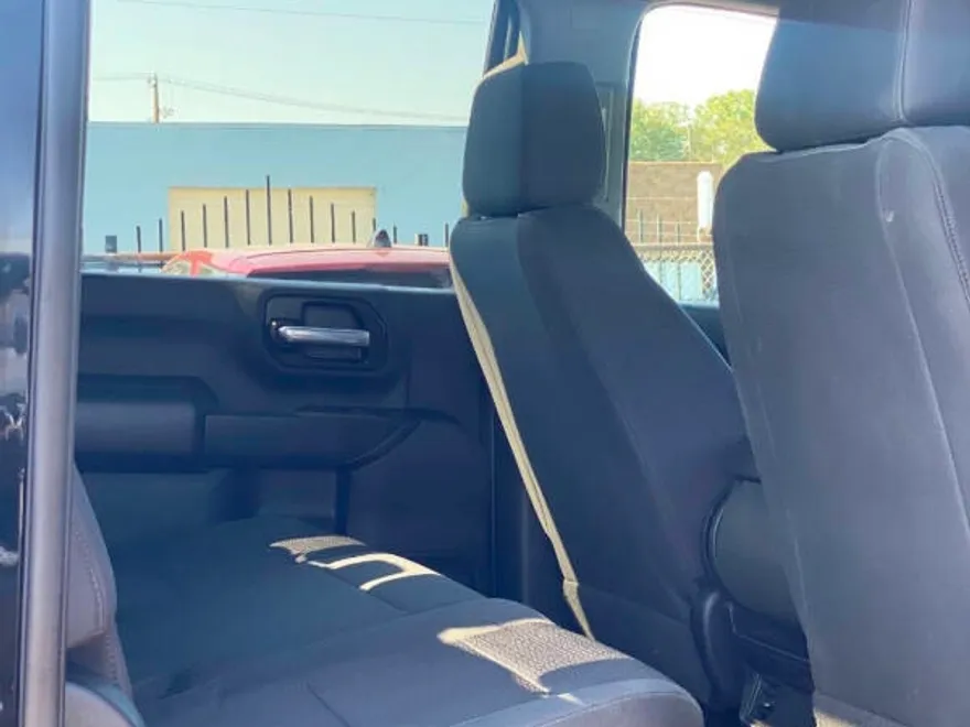2023 Chevrolet Silverado 2500HD Custom photo 1