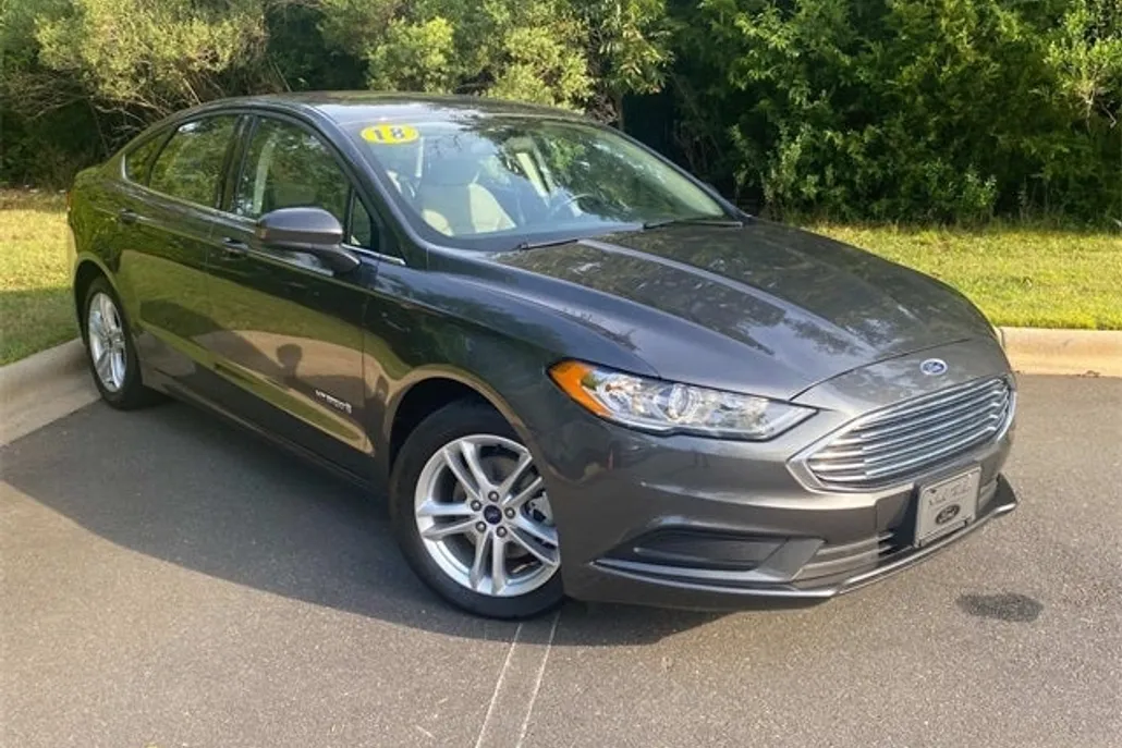 2018 Ford Fusion Hybrid S photo 1