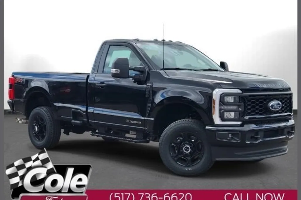 2025 Ford F-250 photo 1