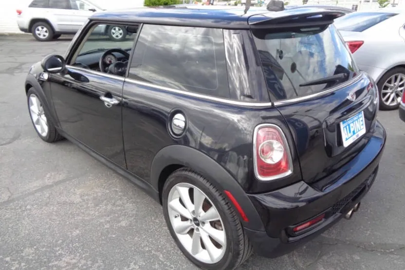 2013 Mini Cooper Hardtop S photo 1