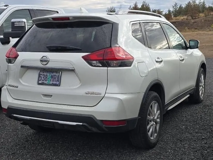 2019 Nissan Rogue S photo 1