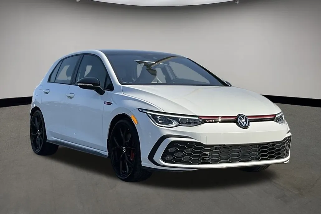 2024 Volkswagen Golf GTI 380 SE photo 1
