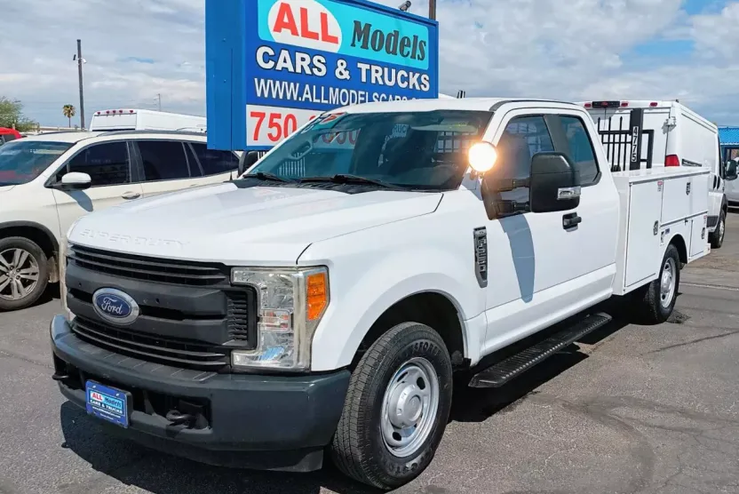2017 Ford F-250 photo 1