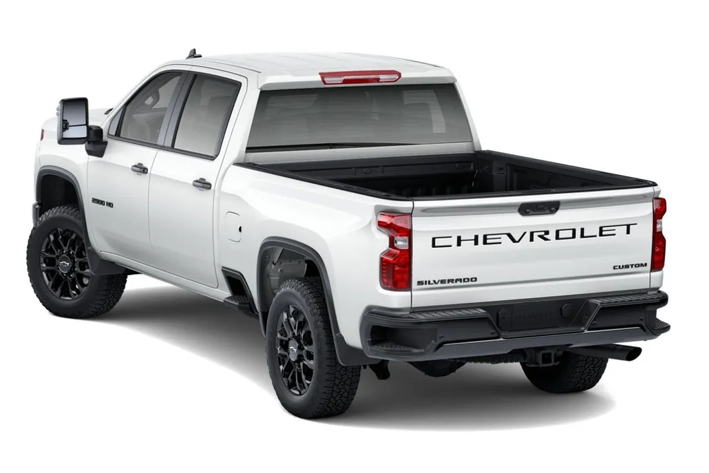 2026 Chevrolet Silverado 2500HD Custom photo 1