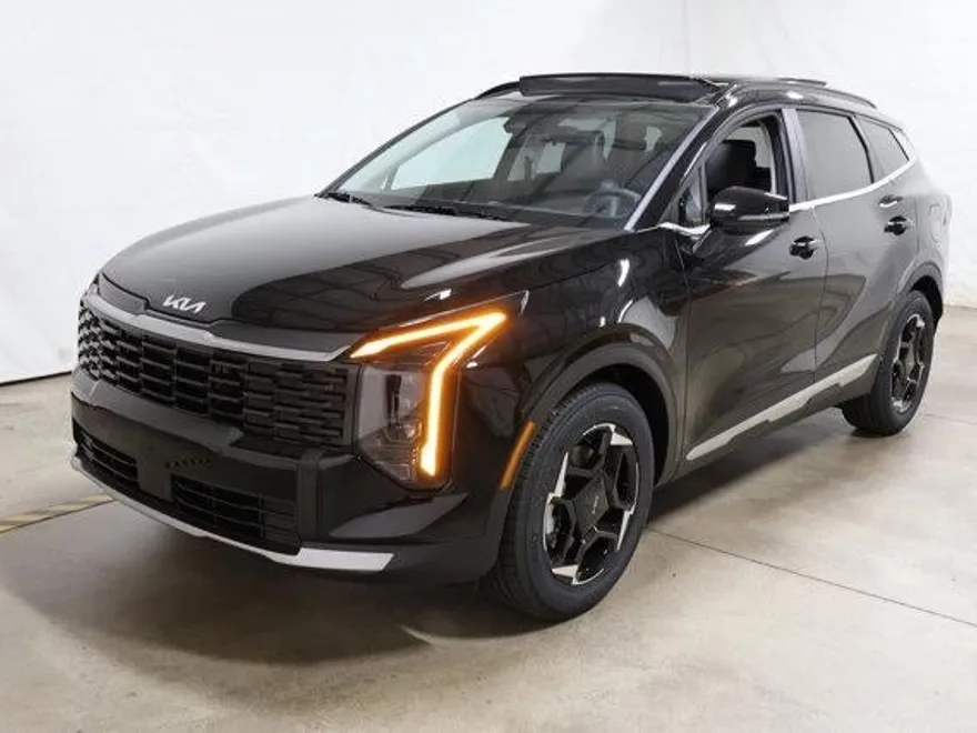 2026 Kia Sportage EX photo 1