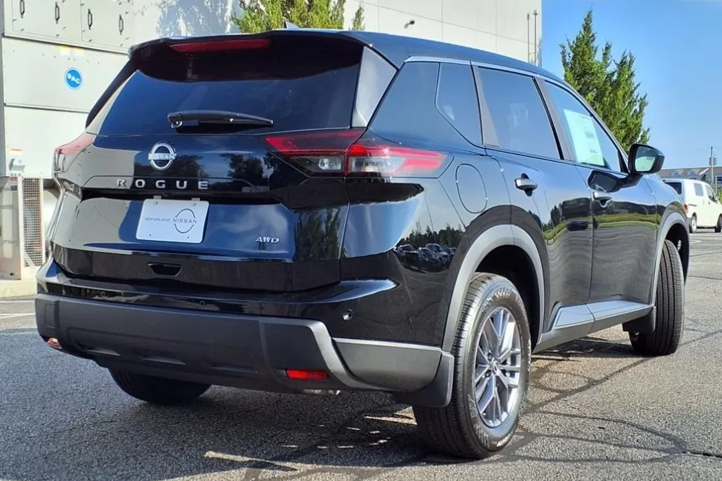 2026 Nissan Rogue S photo 1