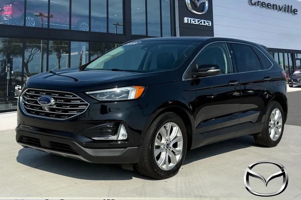 2020 Ford Edge Titanium photo 1