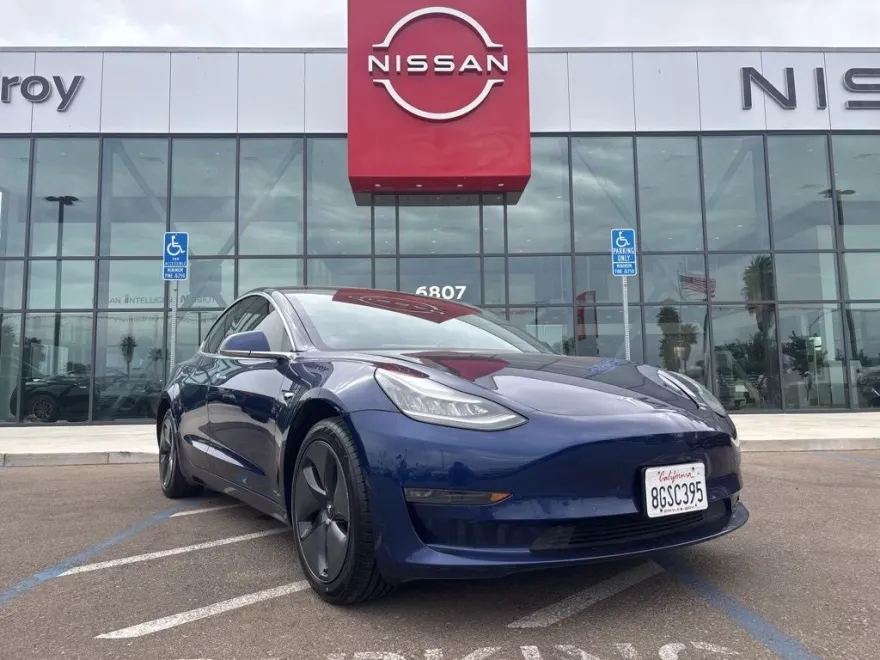2018 Tesla Model 3 photo 1