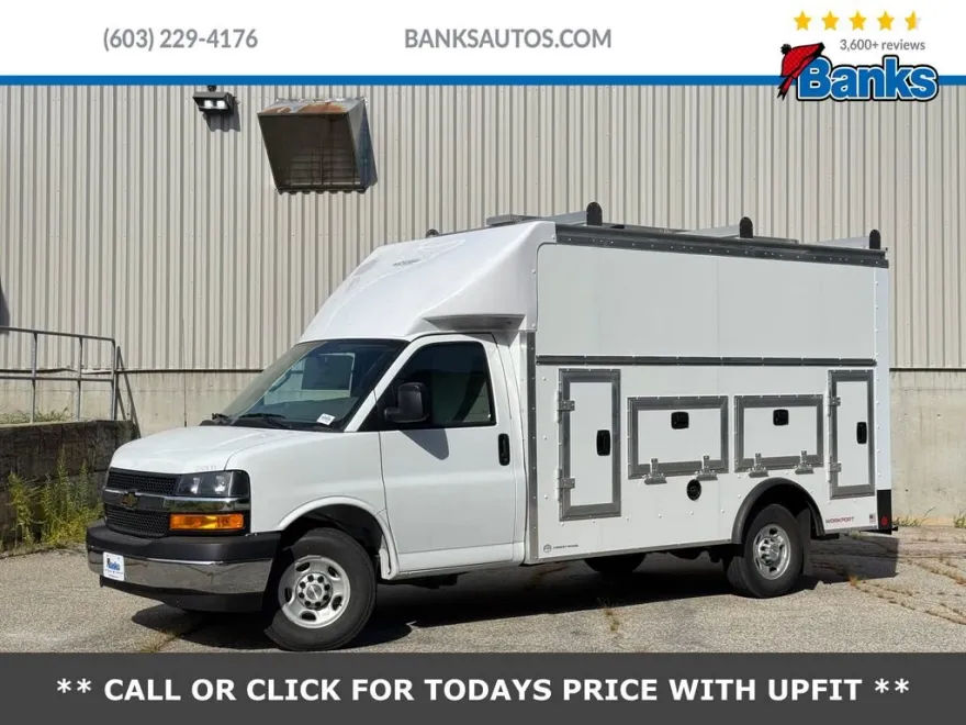2025 Chevrolet Express Cutaway 3500 photo 1