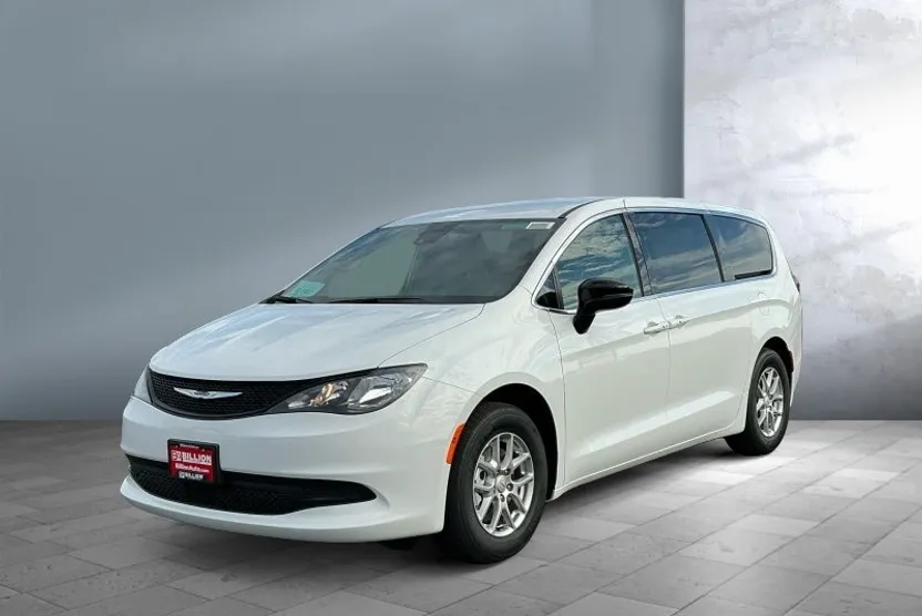 2026 Chrysler Voyager LX photo 1