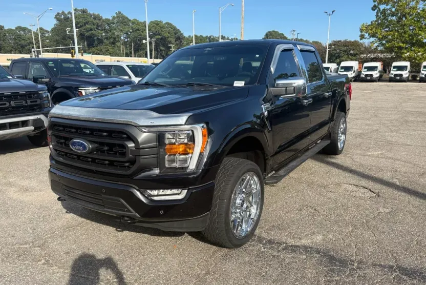 2022 Ford F-150 XLT photo 1