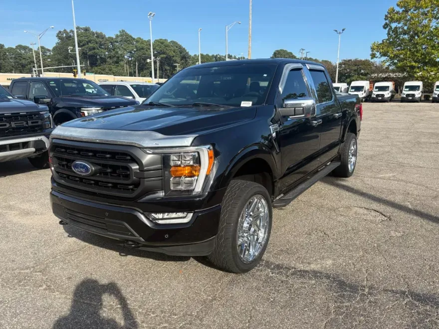 2022 Ford F-150 XLT photo 1