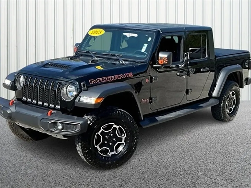 2023 Jeep Gladiator Mojave photo 2