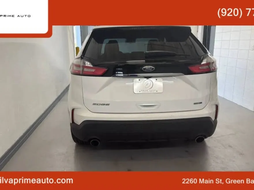 2020 Ford Edge SE photo 1