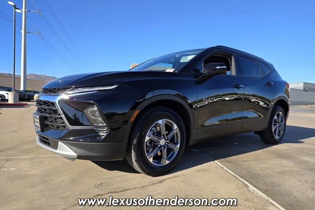 2023 Chevrolet Blazer 3LT photo 1