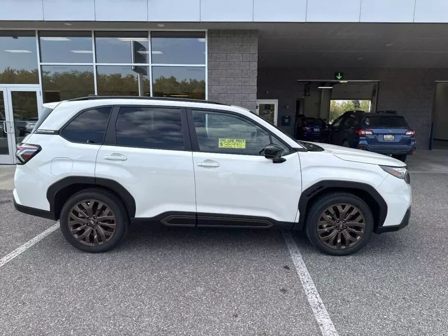 2025 Subaru Forester Sport photo 1