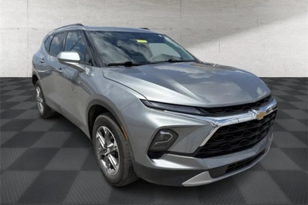 2023 Chevrolet Blazer 2LT photo 1
