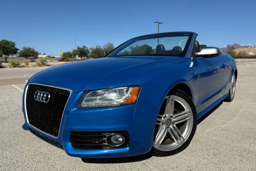 2011 Audi S5 Prestige photo 1