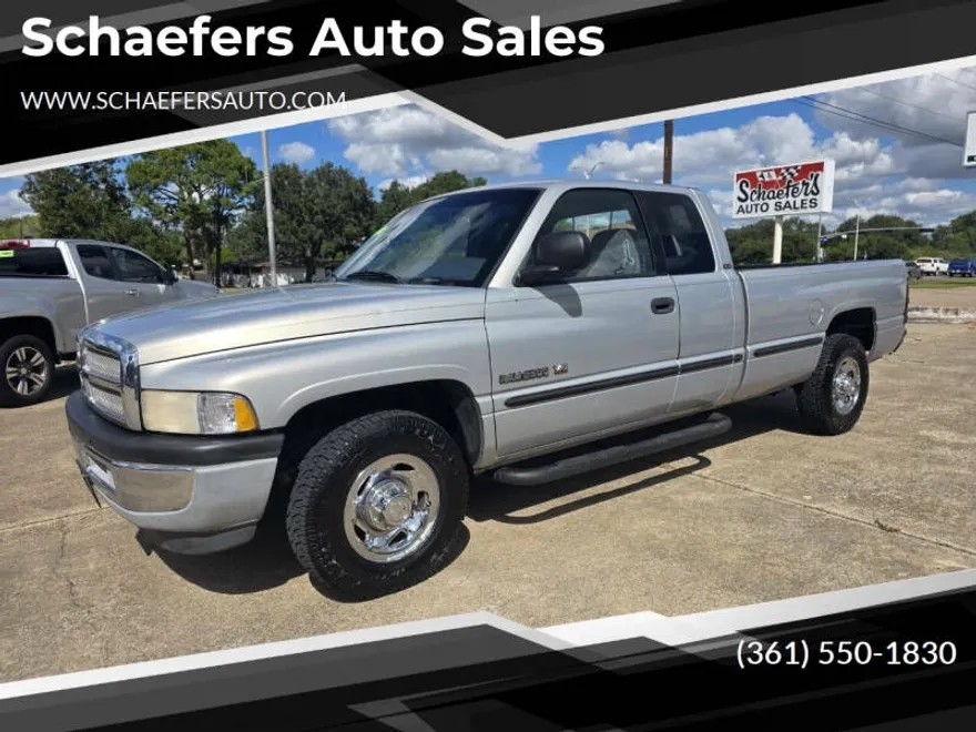 1999 Dodge Ram SLT photo 1