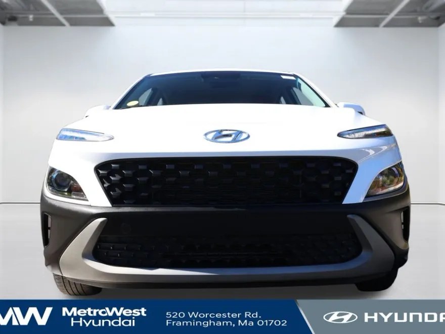 2023 Hyundai Kona SE photo 1