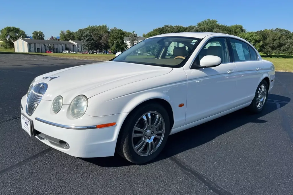 2005 Jaguar S-Type photo 1