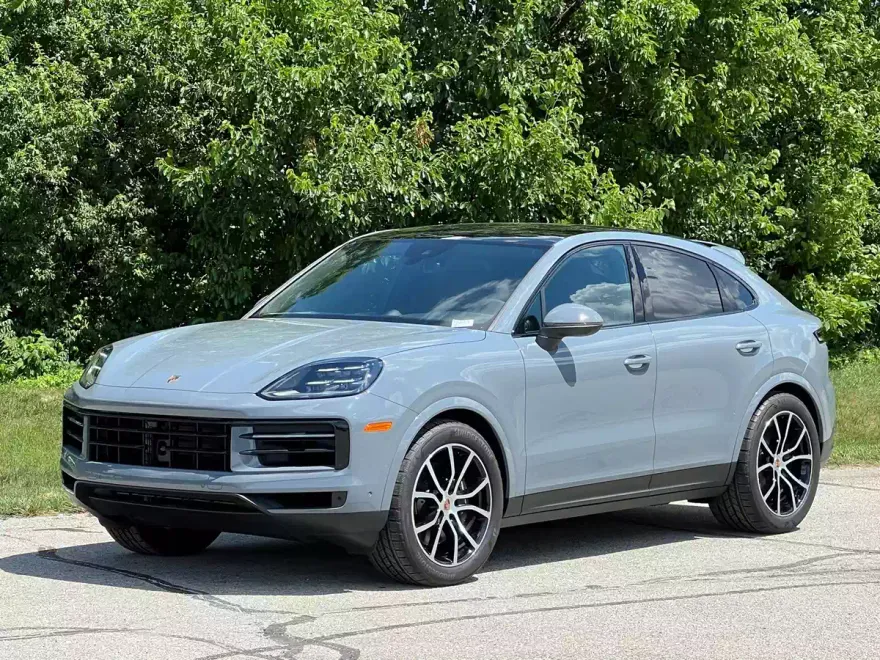 2025 Porsche Cayenne Coupe photo 1