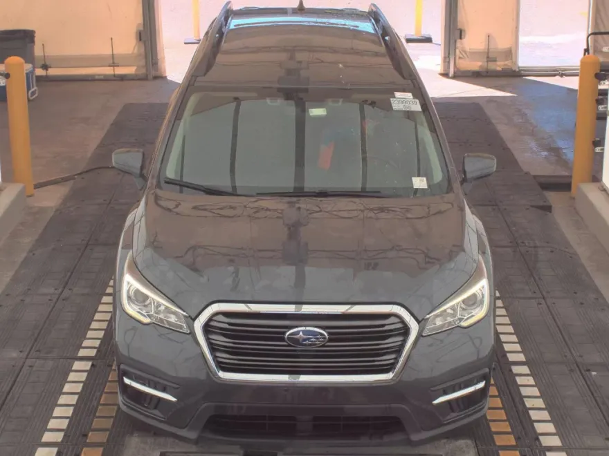 2019 Subaru Ascent Premium photo 1