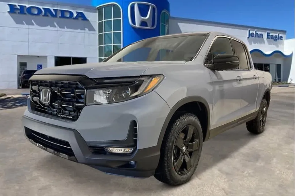 2026 Honda Ridgeline Black Edition photo 1
