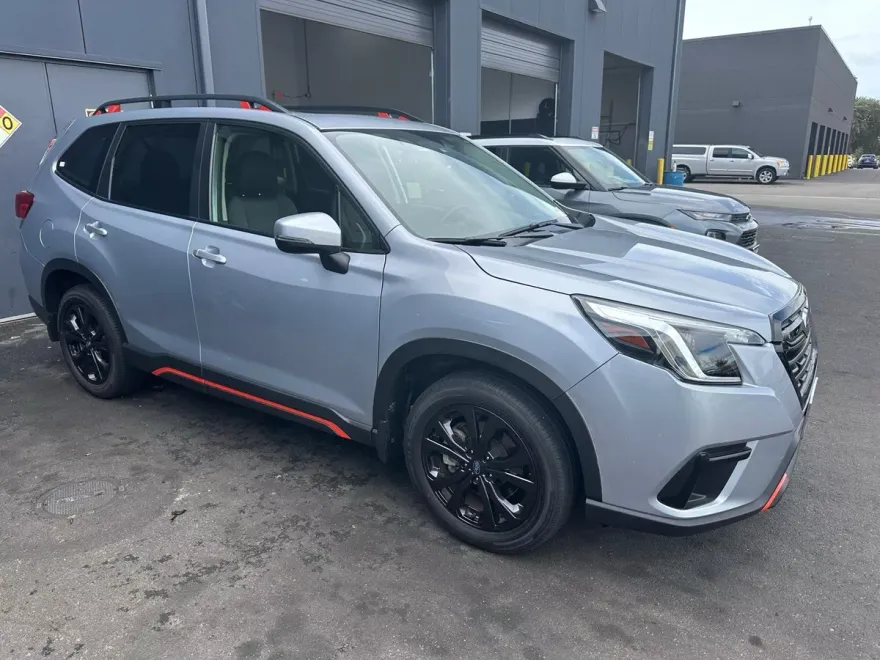 2023 Subaru Forester Sport photo 1