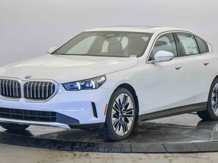2026 Bmw 530i photo 1