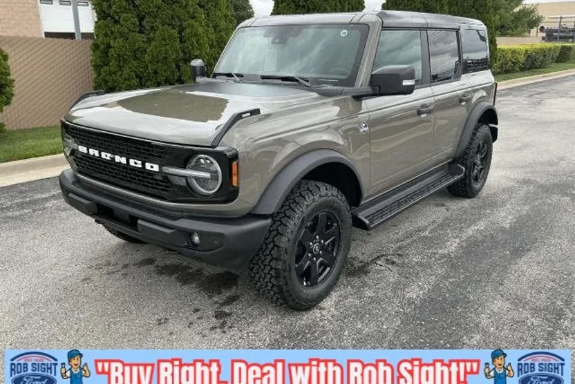 2025 Ford Bronco Outer Banks photo 1