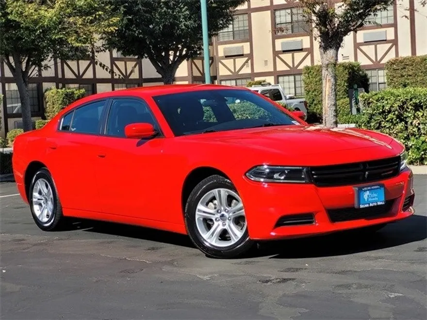 2022 Dodge Charger SXT photo 1