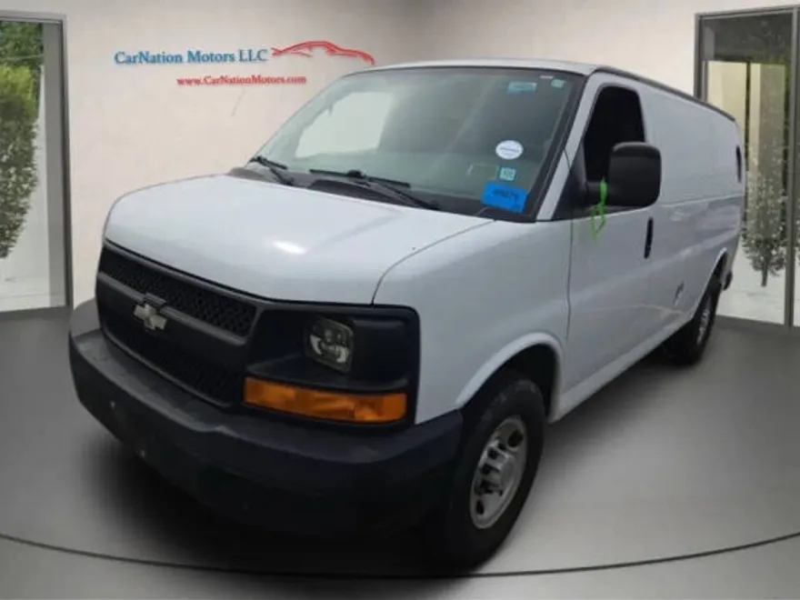 2008 Chevrolet Express 2500 Cargo Van photo 1