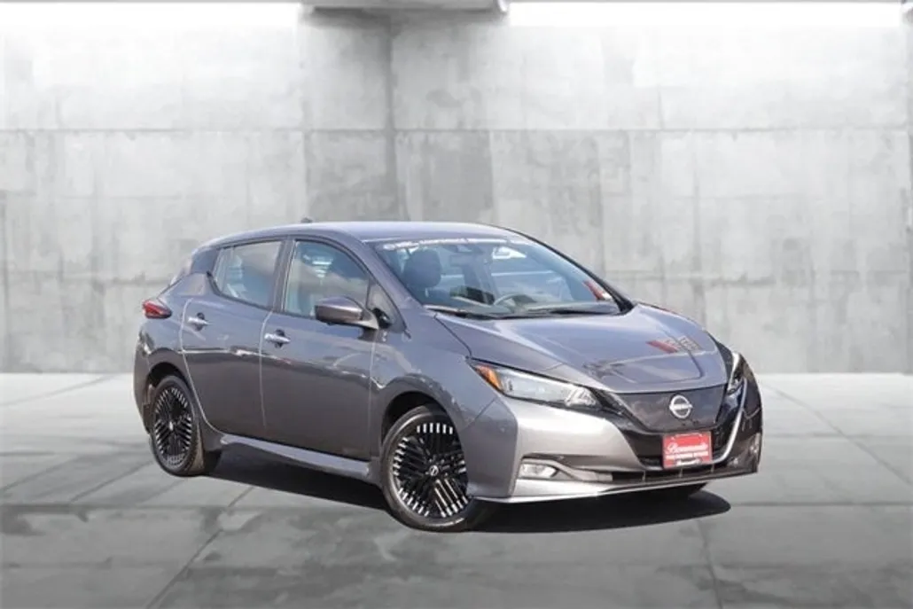2024 Nissan Leaf SV Plus photo 1
