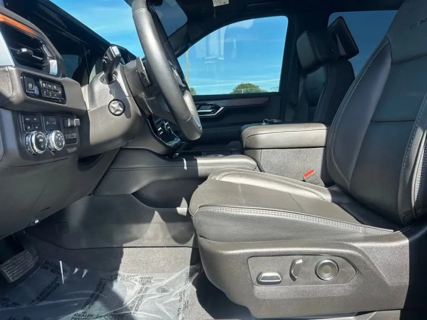 2025 Gmc Yukon Denali photo 1