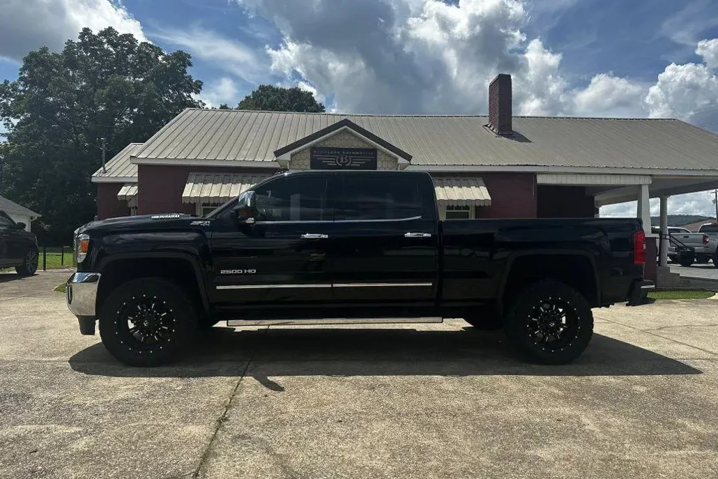 2019 Gmc Sierra 2500 SLT photo 1