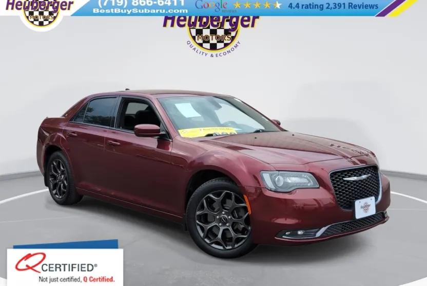 2018 Chrysler 300 photo 1