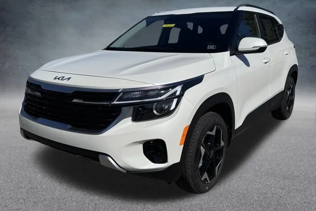 2026 Kia Seltos S photo 1