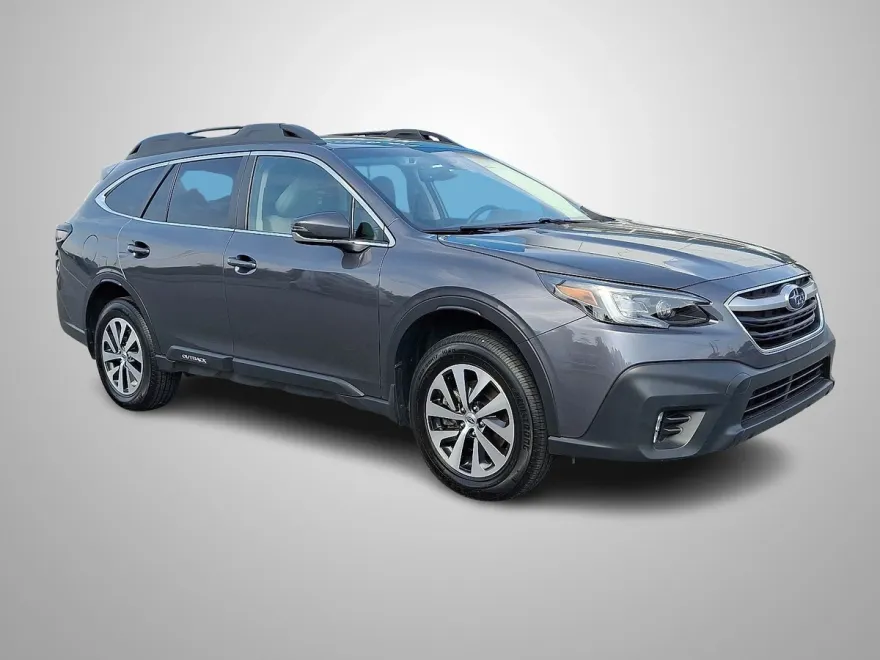 2022 Subaru Outback Premium photo 1