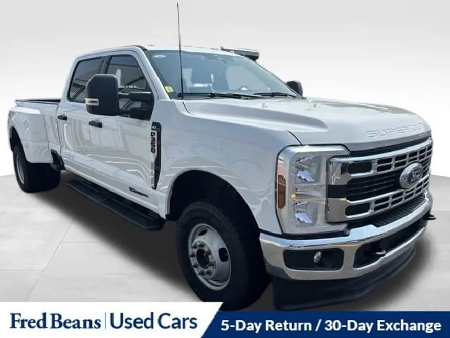 2024 Ford F-350 photo 1