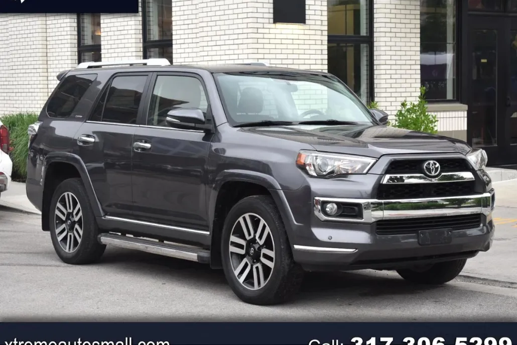 2017 Toyota 4Runner Limited photo 1