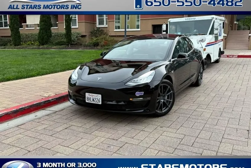 2018 Tesla Model 3 photo 1