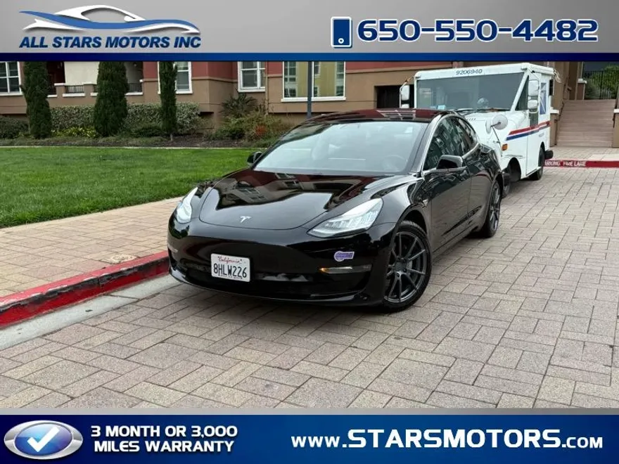 2018 Tesla Model 3 photo 1