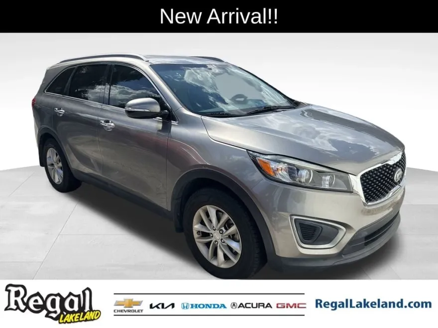 2016 Kia Sorento LX photo 1
