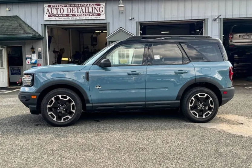 2021 Ford Bronco Sport Outer Banks photo 1