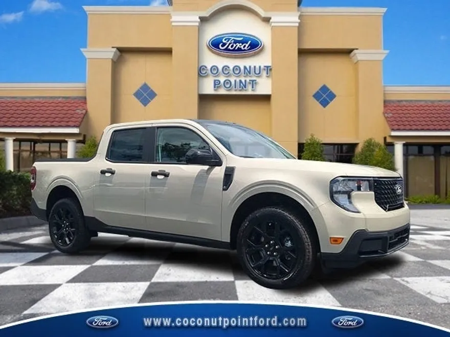 2025 Ford Maverick XLT photo 1