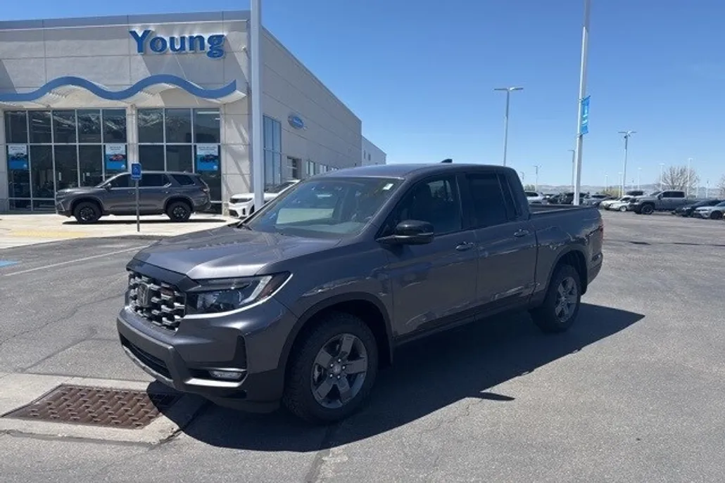 2025 Honda Ridgeline TrailSport photo 1