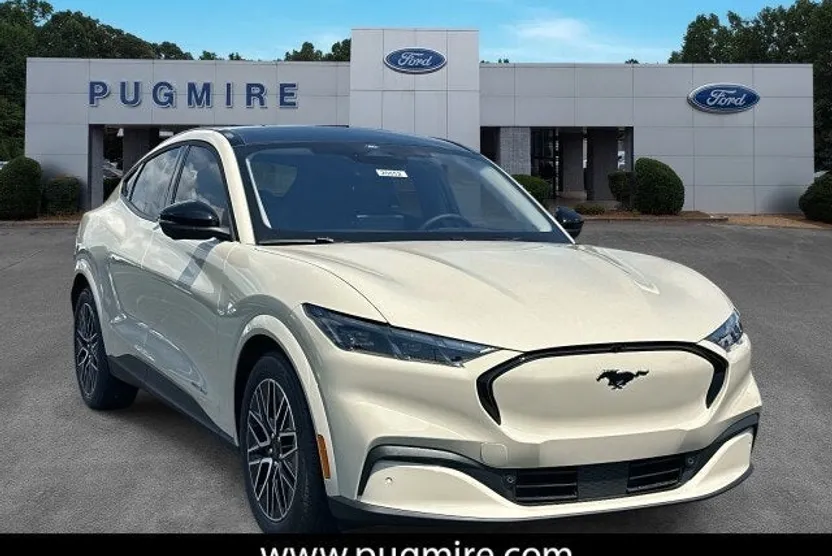 2025 Ford Mustang Mach-E Premium photo 1