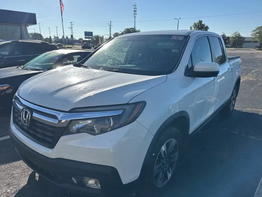 2019 Honda Ridgeline RTL-T photo 1